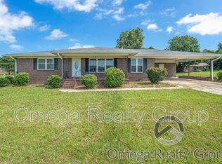 972 6th St, Pleasant Grove, AL 35127