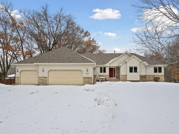 701 Parkview Ln, Champlin, MN 55316