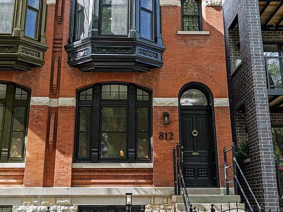 812 S Oakley Blvd, Chicago, IL 60612 | Zillow