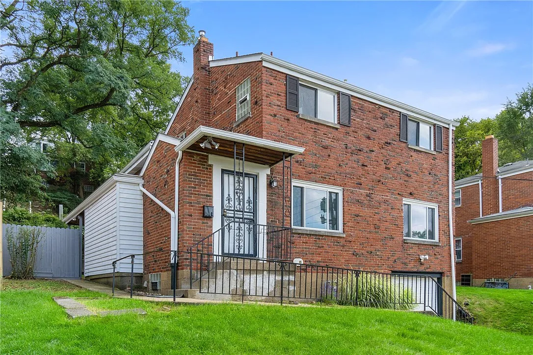 1172 McCabe St photo 1