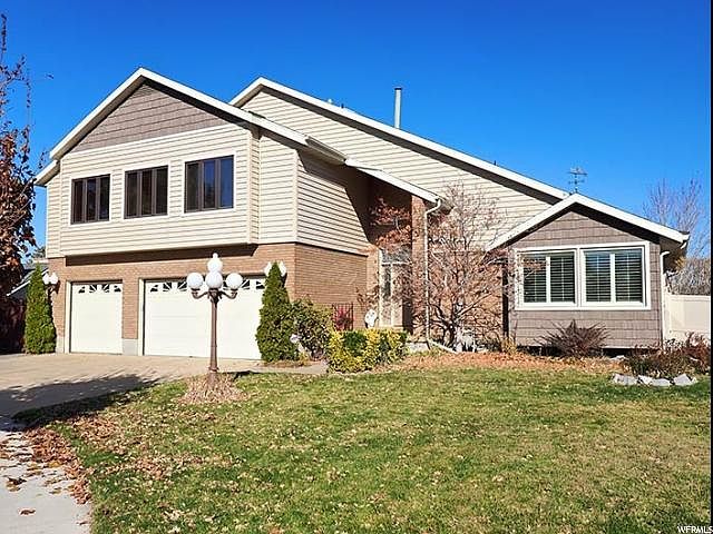 1st image of 1923 E Sunny Glen Cir