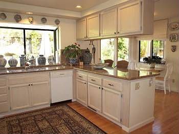 4th image of 422 Troon Dr