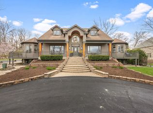 35W768 Wood Lane St, Saint Charles, IL 60175