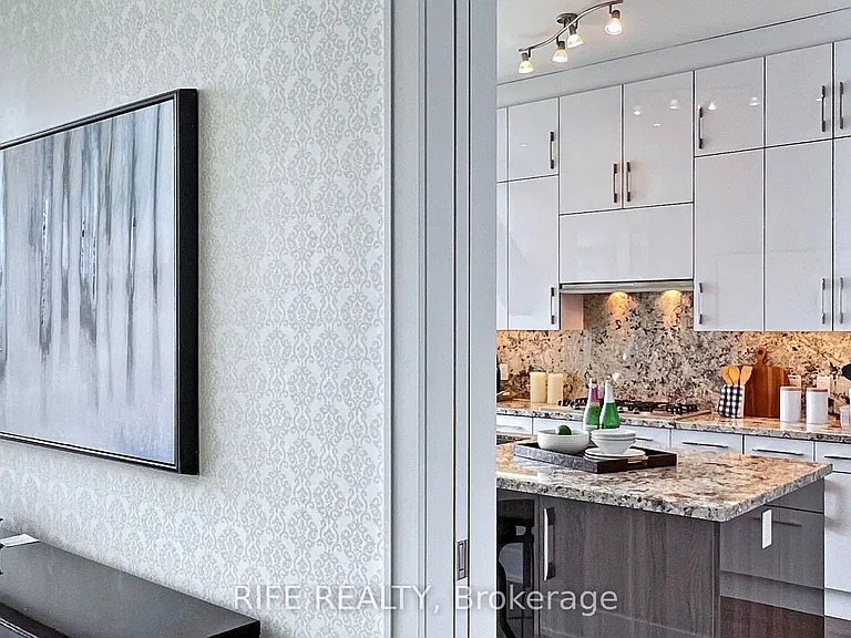 39 Queens Quay E #1208 — Photo 12