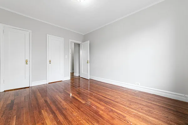 Rented by MNS | media 12