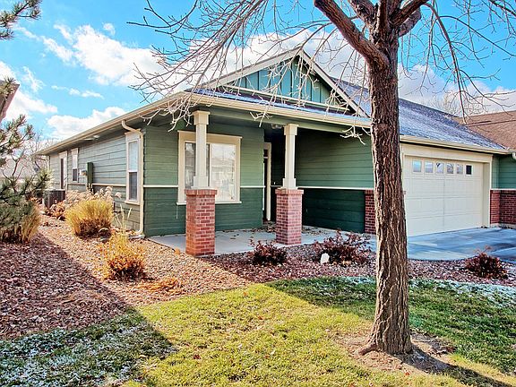 5th image of 724 Shore Cir #B