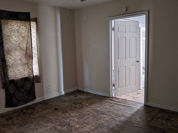 5th image of 3105 N Twin City Hwy