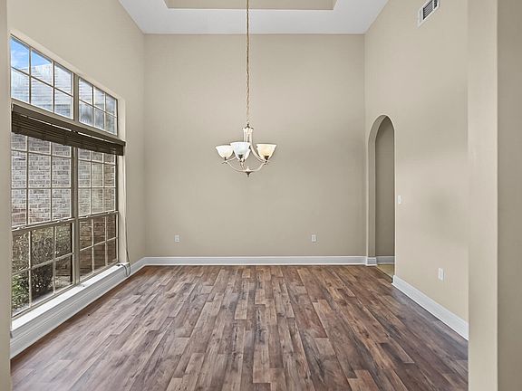 5th image of 497 Symphony Way
