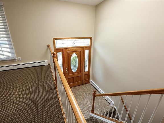 2nd image of 3080 Clover St