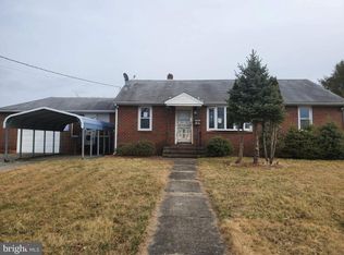 105 S Dolbow Ave, Penns Grove, NJ 08069