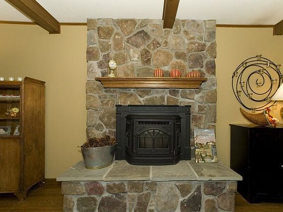 Energy-efficient pellet stove.