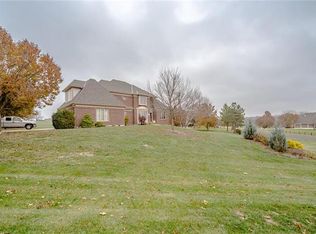 10500 W 149th St, Overland Park, KS 66221