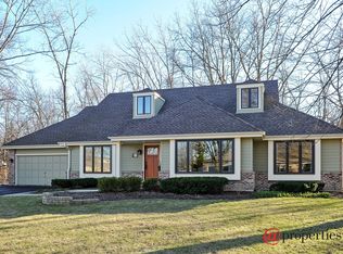 17 Windsor Dr, Lincolnshire, IL