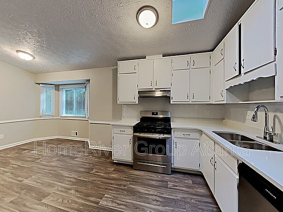 5th image of 322 Hardwood Ln