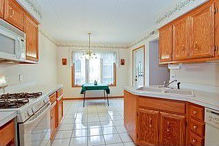 Kitchen / Breakfast Room