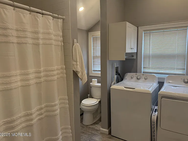 158 1st Ave — Photo 7