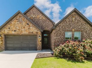 3005 Dry Creek Ct, Decatur, TX 76234