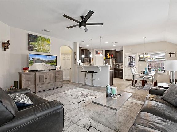 2nd image of 173 Painted Desert Ln