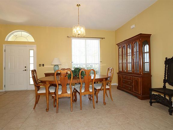4th image of 472 San Nicolas Way