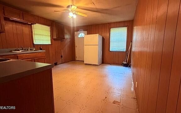 5th image of 937 Misty Valley Rd
