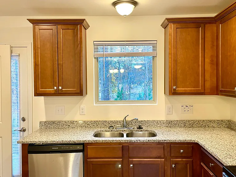335 Switch St — Photo 5