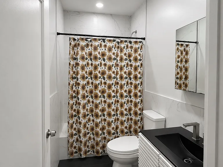 119 Laurel Ave #2 — Photo 8