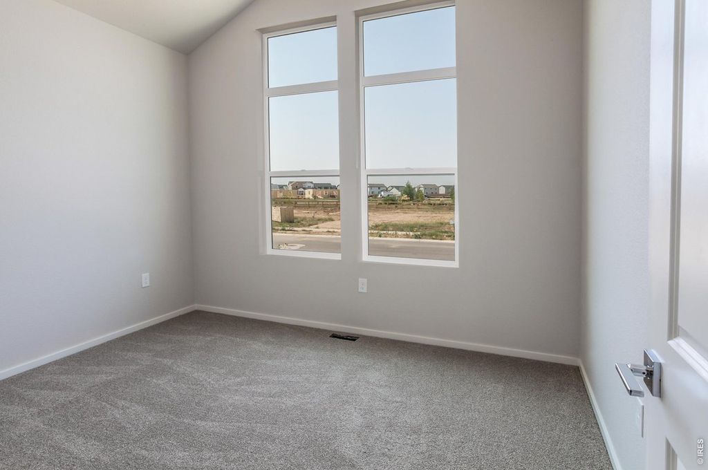 734 Trumpet Ct
