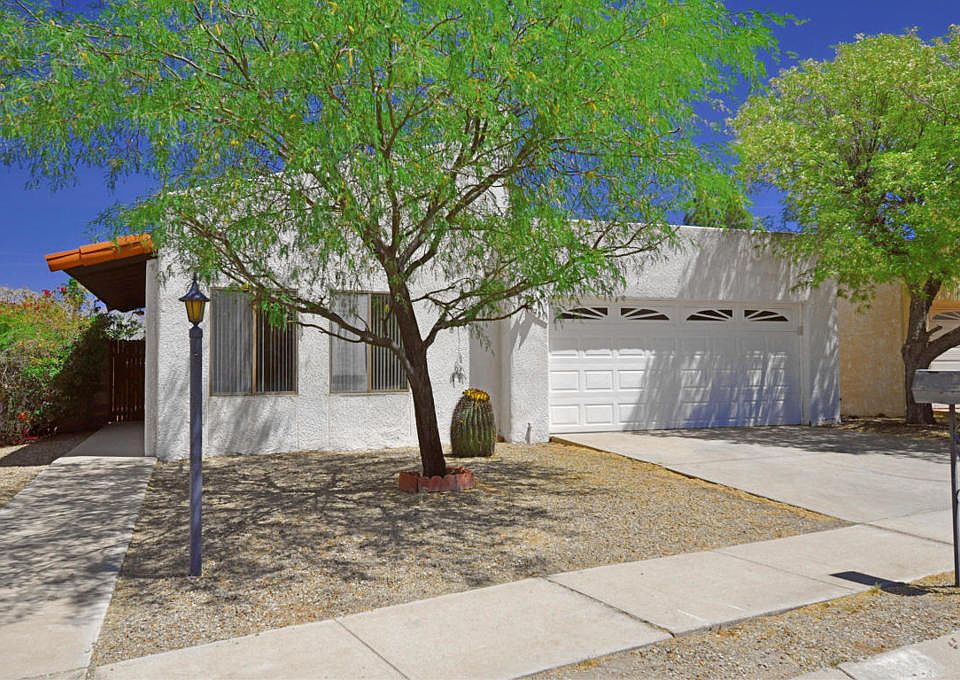 1st image of 9239 E Calle Diego