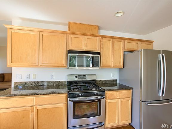 5th image of 5026 194th St SW