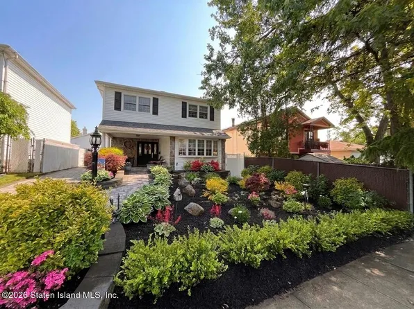 526 Greaves Ave, Staten Island, NY 10308