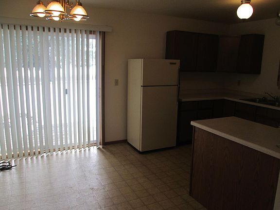 2nd image of 308 Pine Crest Dr #4