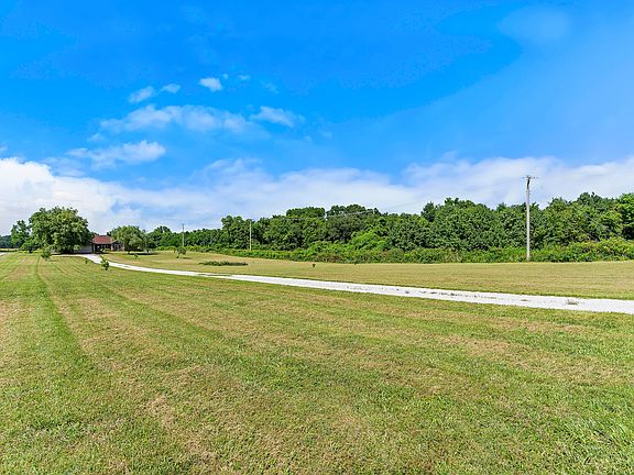 3rd image of 7103 W Farm Road 94
