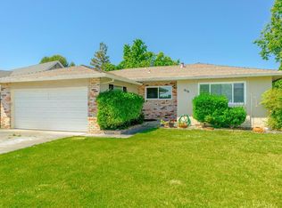 1616 College St, Woodland, CA 95695