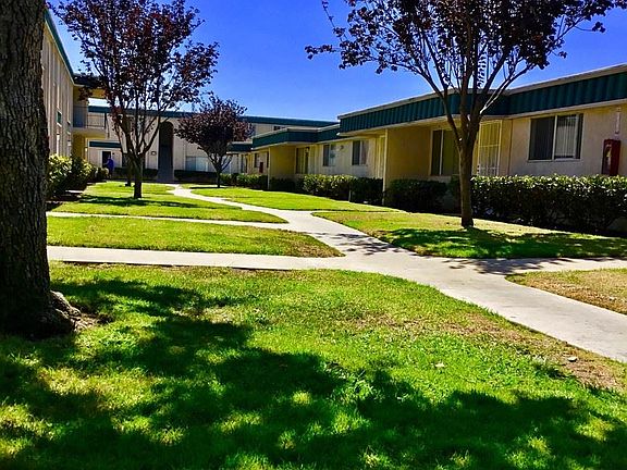 3rd image of 2355 Grove Ave APT 67