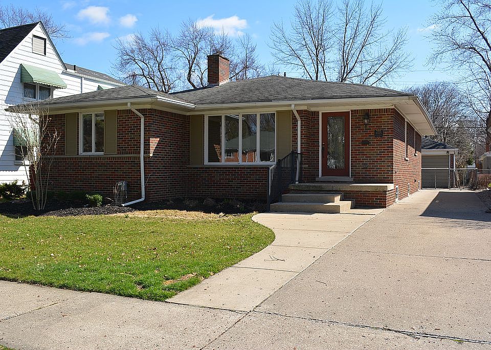 1st image of 10715 Elgin Ave