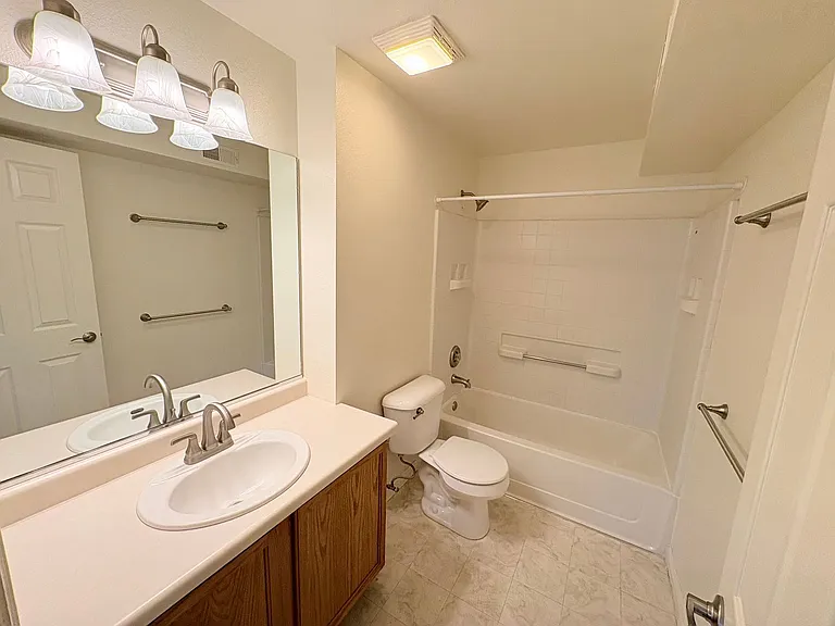 334 W Mountain View Dr — Photo 8