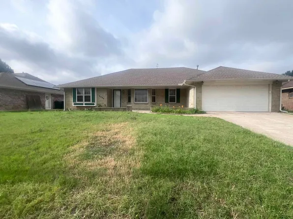 6304 NW 84th St, Oklahoma City, OK 73132