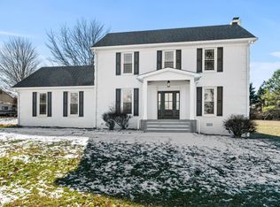 557 N Palmers Chapel Rd, White House, TN 37188