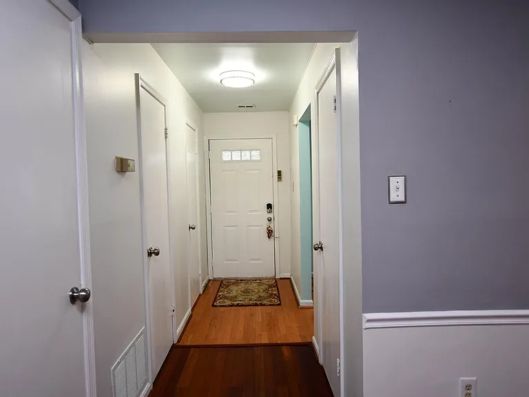 156 Barnsfield Ct — Photo 8