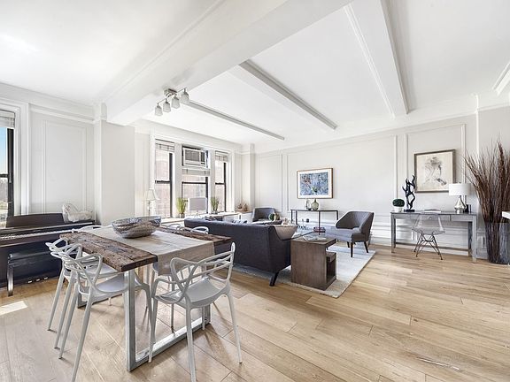 2nd image of 160 W 95th St APT 8D