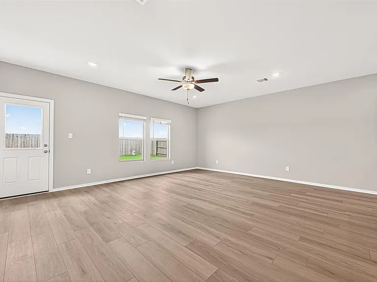 5330 Buffalo Grass Ln — Photo 9