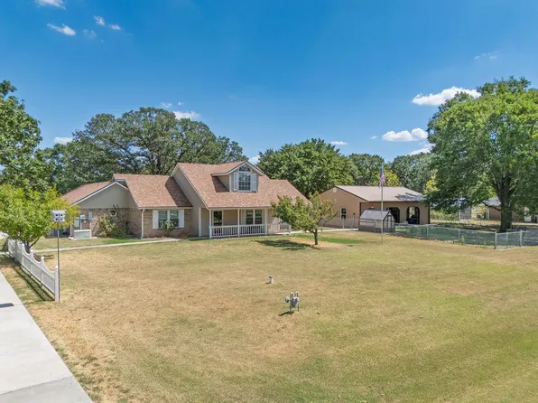 105 Camaron Dr, Shawnee, OK 74804