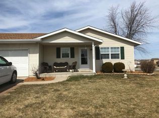 1661 Canary Ln, Lowell, IN 46356