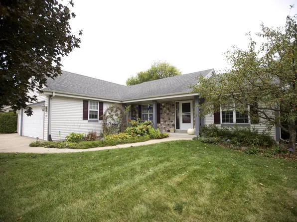 625 Chadwick DRIVE, Watertown, WI 53094