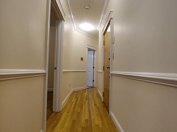 5th image of 1325 Commonwealth Ave APT 7A