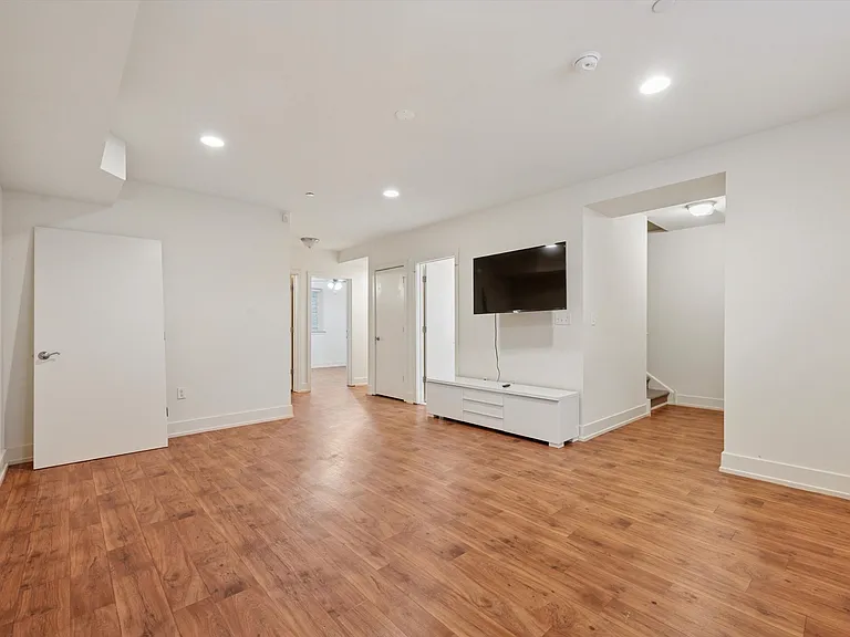 1505 W Master St #1 — Photo 11