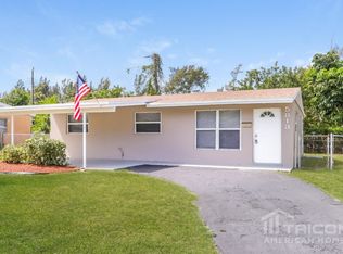 5813 Rae Ave, West Palm Beach, FL 33407