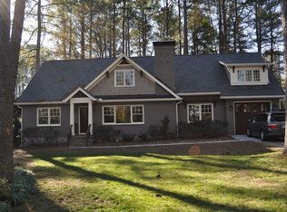 2755 Fairoaks Rd, Decatur, GA 30033