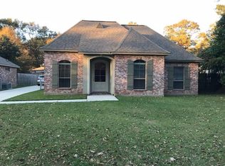 7449 Homer Knost Rd, Denham Springs, LA 70706