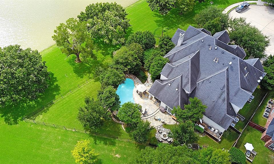 1st image of 4002 Lake Athens Ct